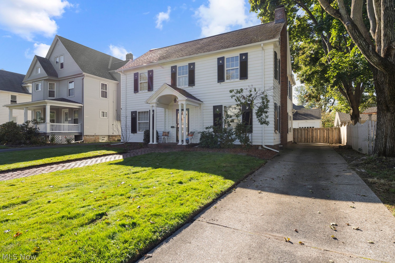 207 Eastern Heights Boulevard Elyria OH 44035