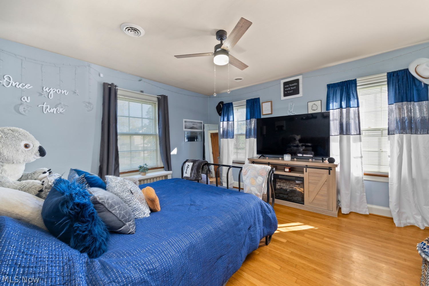 207 Eastern Heights Boulevard Elyria OH 44035