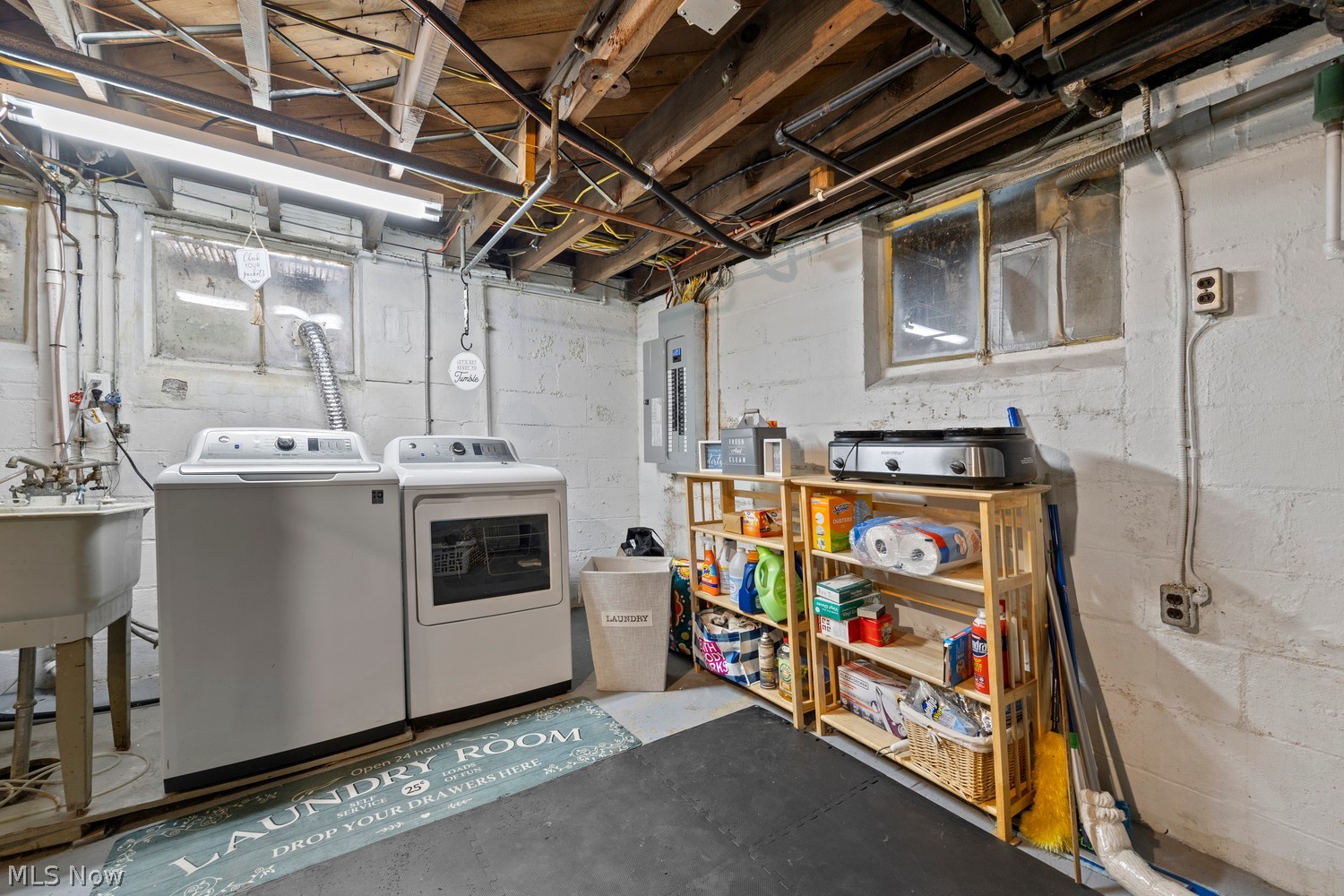 207 Eastern Heights Boulevard Elyria OH 44035