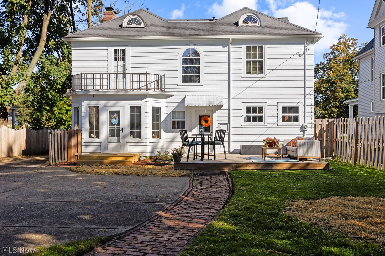 207 Eastern Heights Boulevard Elyria OH 44035