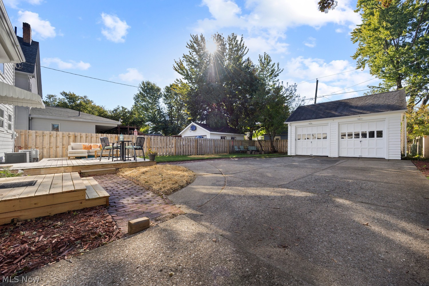 207 Eastern Heights Boulevard Elyria OH 44035