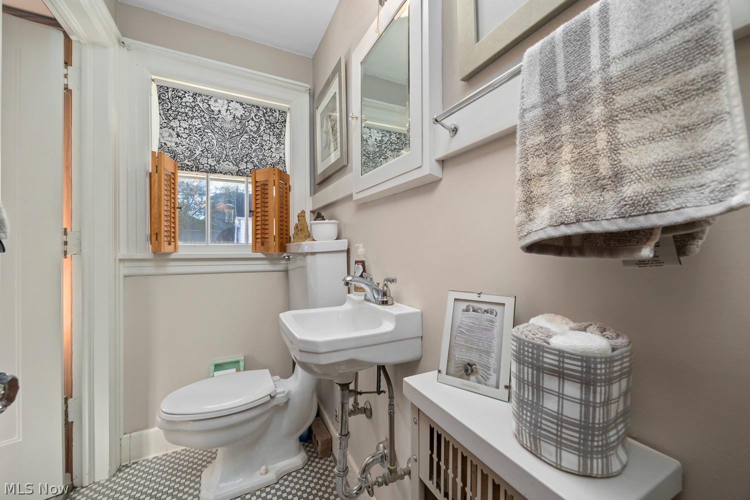 207 Eastern Heights Boulevard Elyria OH 44035