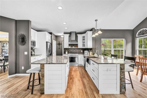 525 Caledonia Drive Wadsworth OH 44281