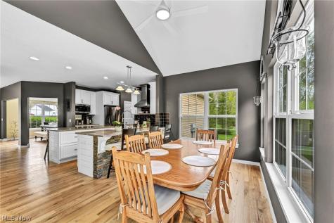 525 Caledonia Drive Wadsworth OH 44281