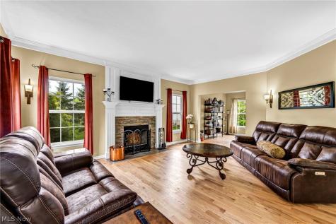 525 Caledonia Drive Wadsworth OH 44281