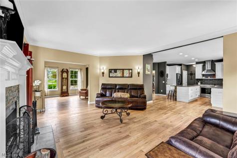 525 Caledonia Drive Wadsworth OH 44281
