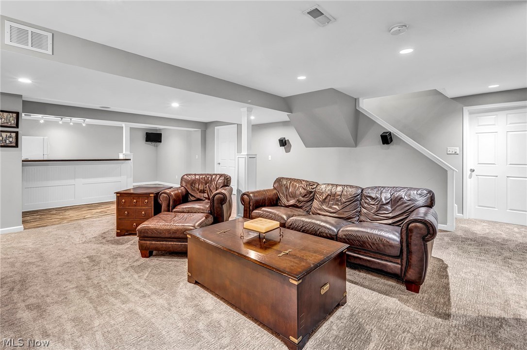 525 Caledonia Drive Wadsworth OH 44281