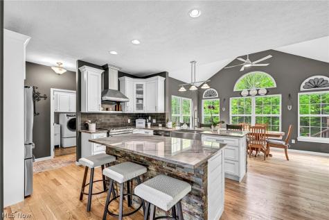 525 Caledonia Drive Wadsworth OH 44281