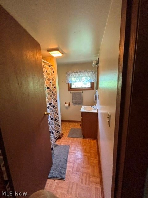 338 S High/alley Freeport OH 43973