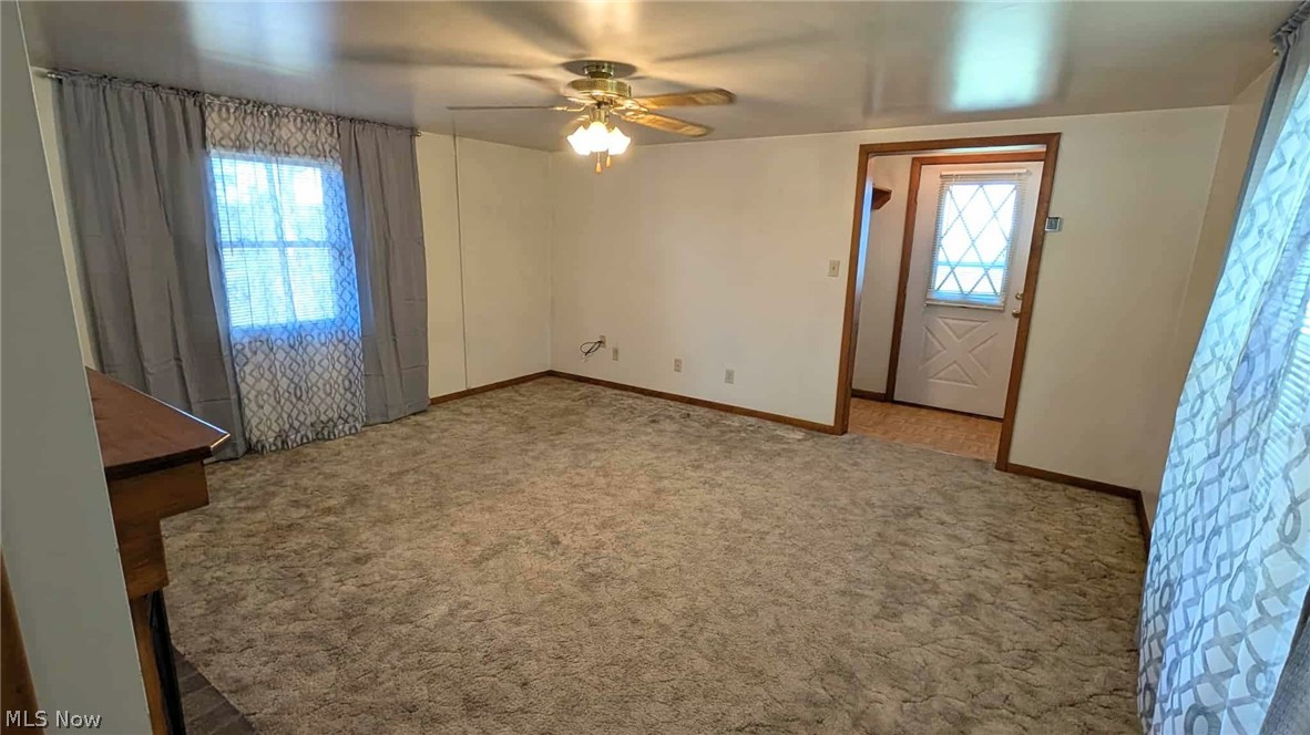 338 S High/alley Freeport OH 43973