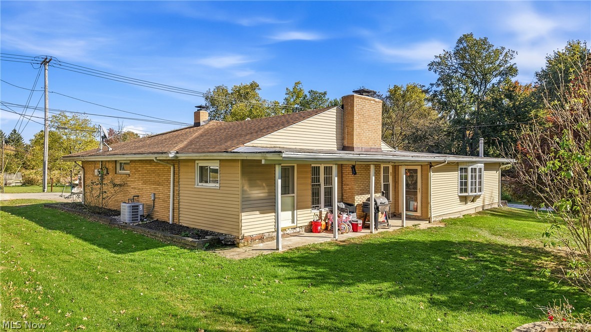 208 Creed Avenue Hubbard OH 44425