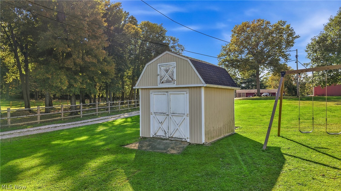 208 Creed Avenue Hubbard OH 44425