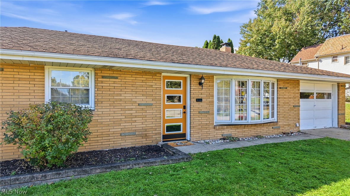 208 Creed Avenue Hubbard OH 44425