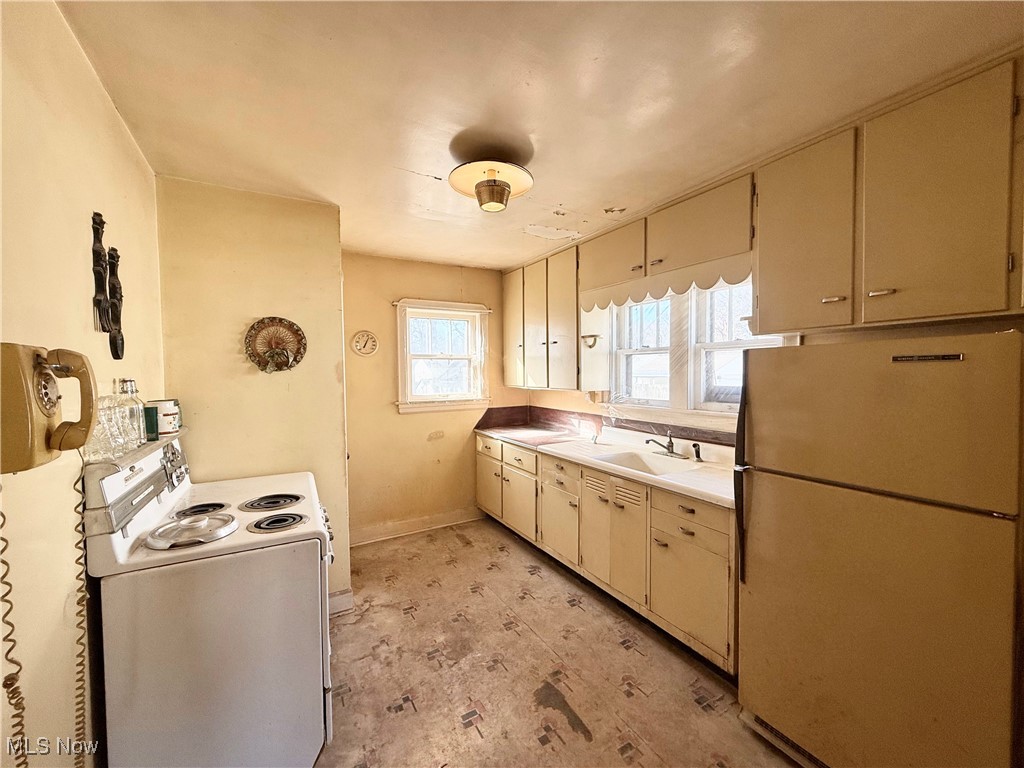 845 Hine Avenue Painesville OH 44077