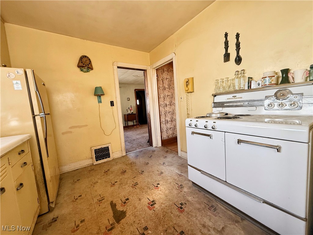 845 Hine Avenue Painesville OH 44077