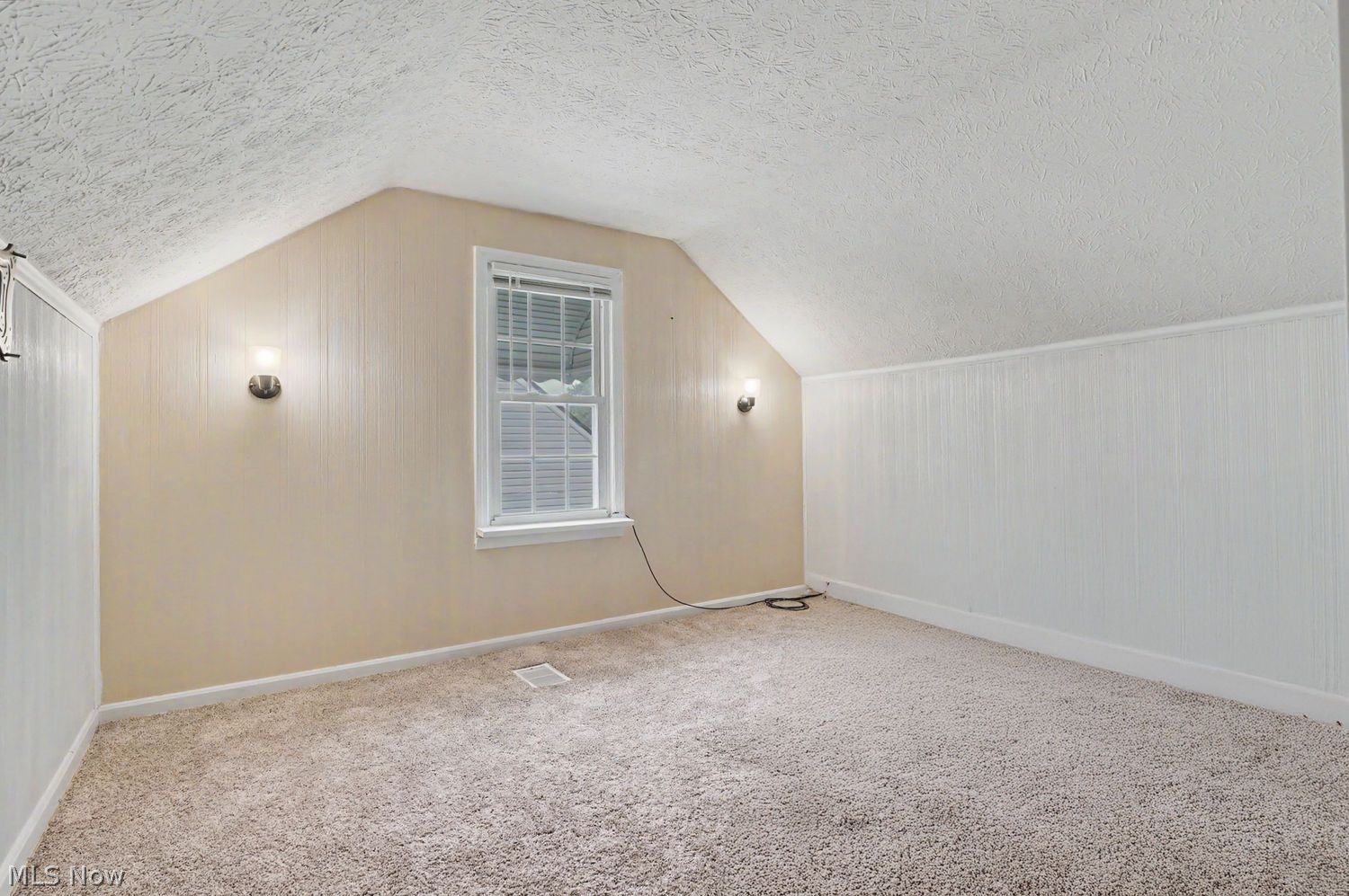 2651 Robindale Avenue Akron OH 44312