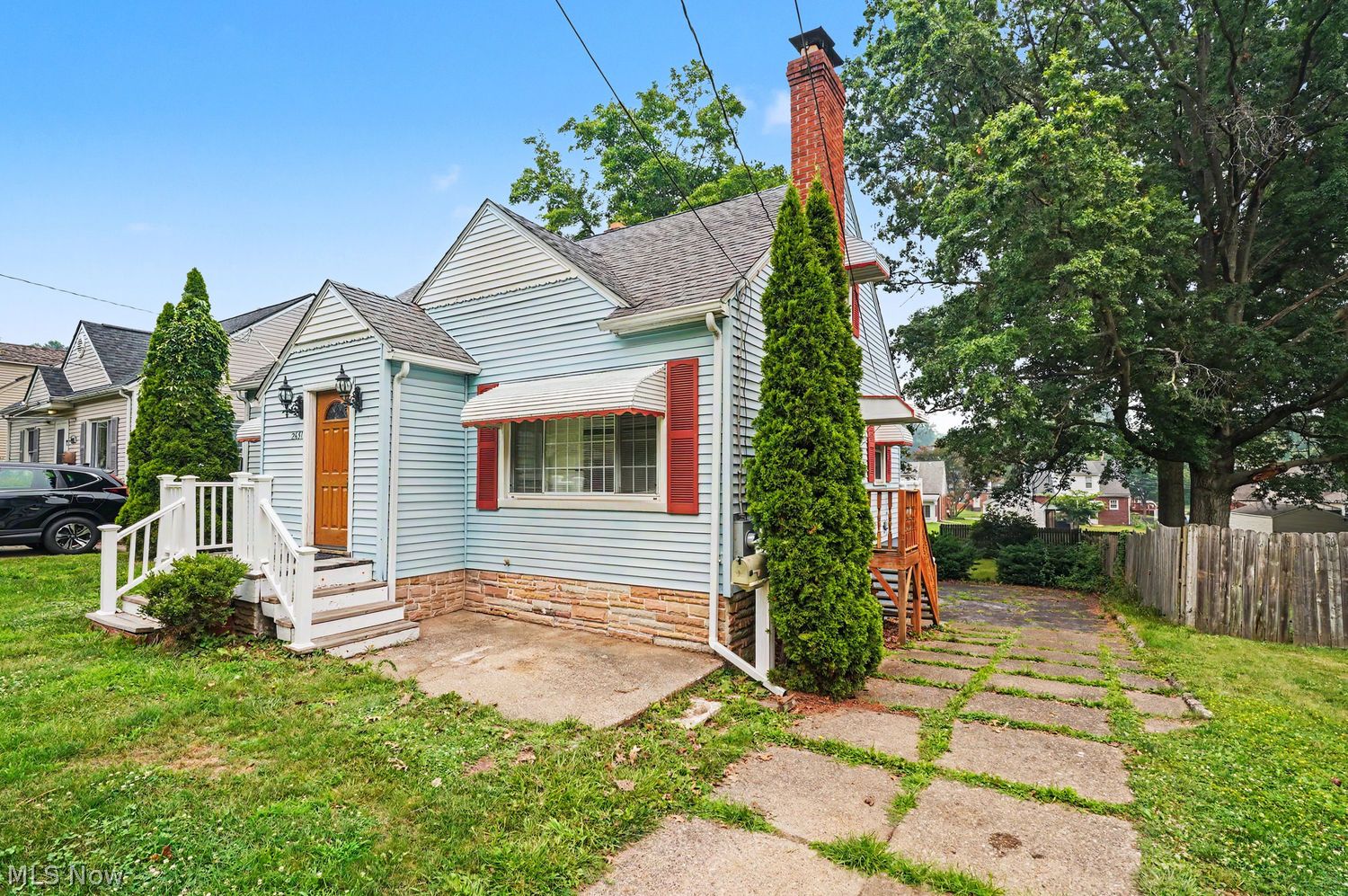 2651 Robindale Avenue Akron OH 44312
