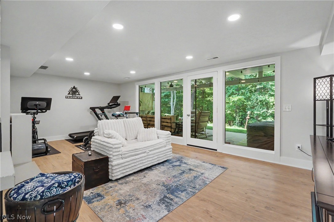 10385 King Coe Lane Strongsville OH 44149