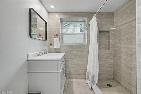 10385 King Coe Lane Strongsville OH 44149