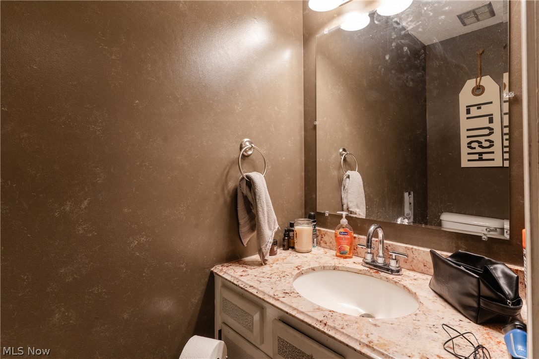 2765 Mcmackin Road Madison OH 44057
