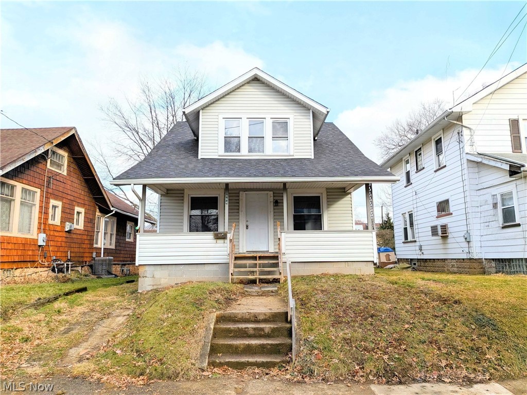 864 10th Street NE Massillon OH 44646