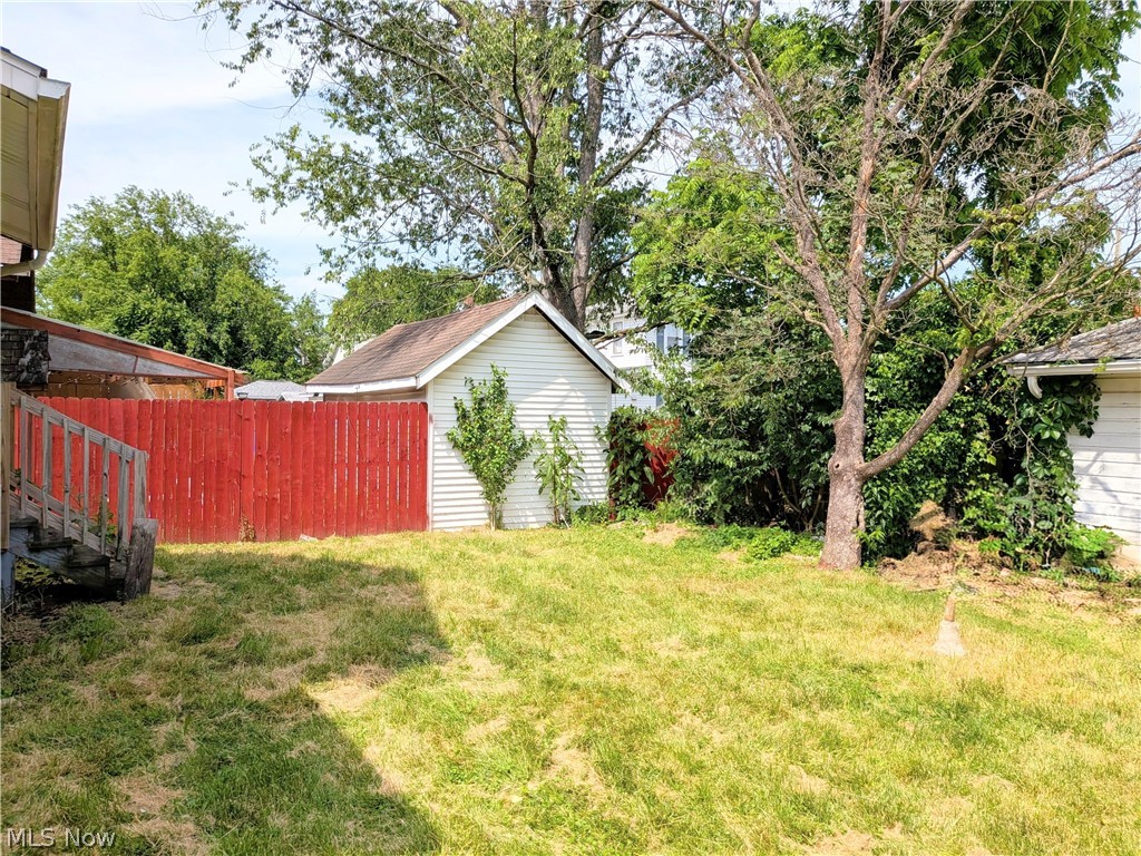 864 10th Street NE Massillon OH 44646
