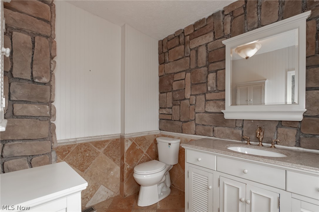 30200 Ridge Road Wickliffe OH 44092