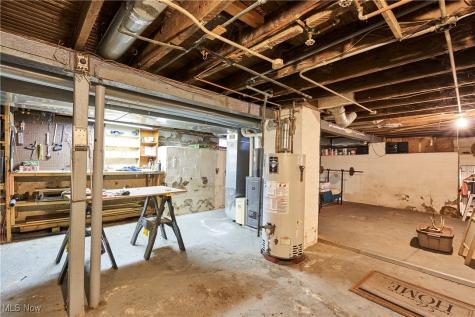 7206 Deveny Avenue Cleveland OH 44105