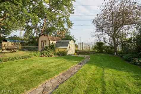 7206 Deveny Avenue Cleveland OH 44105