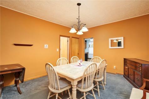 7206 Deveny Avenue Cleveland OH 44105