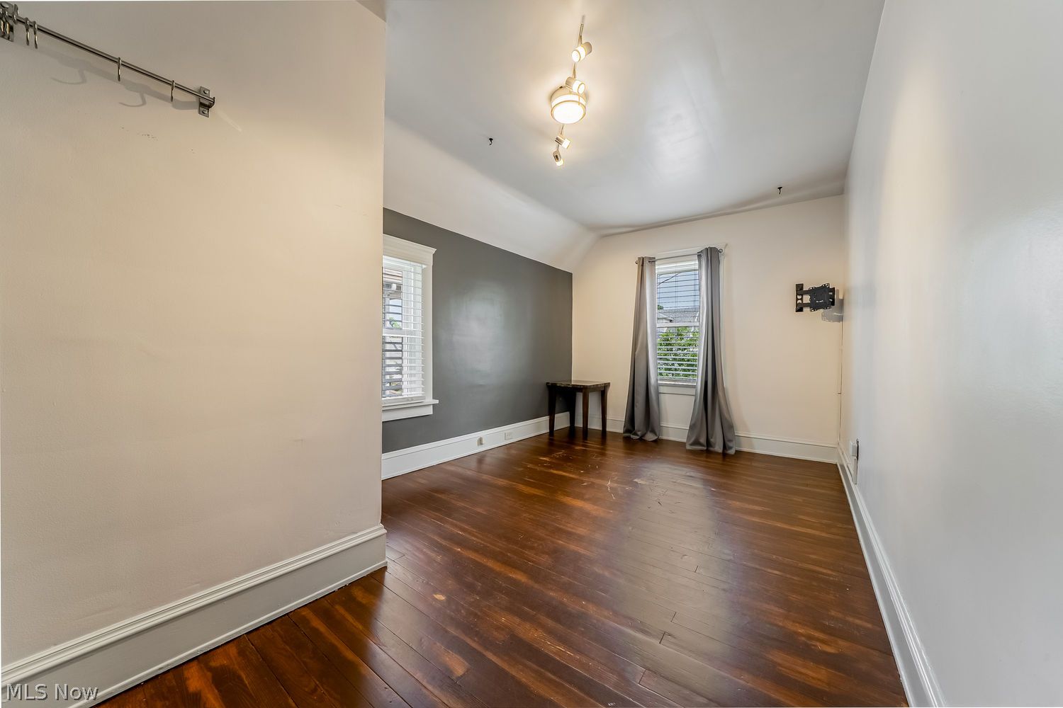 1228 Hall Avenue Lakewood OH 44107