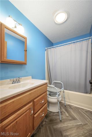 8873 Cooley Road Ravenna OH 44266