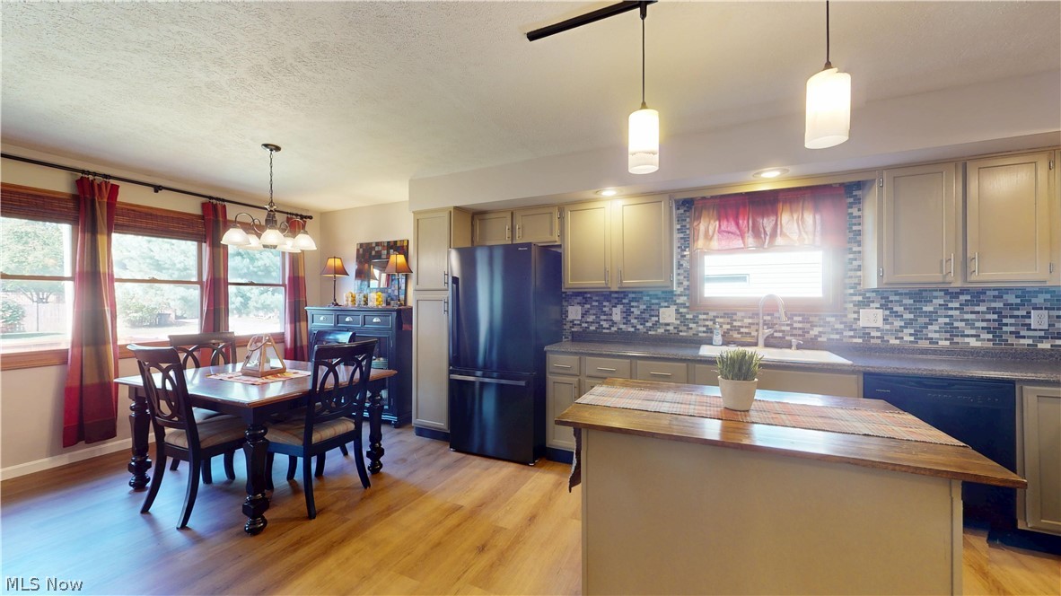 813 Barclay Street Belpre OH 45714