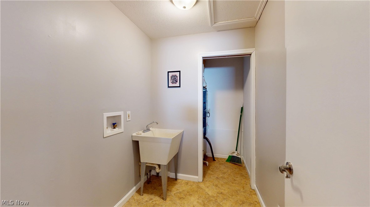 813 Barclay Street Belpre OH 45714