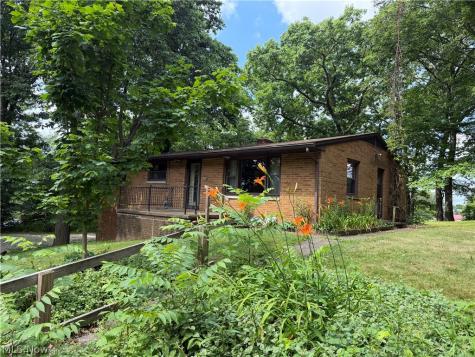 4708 Alabama Avenue SW Navarre OH 44662