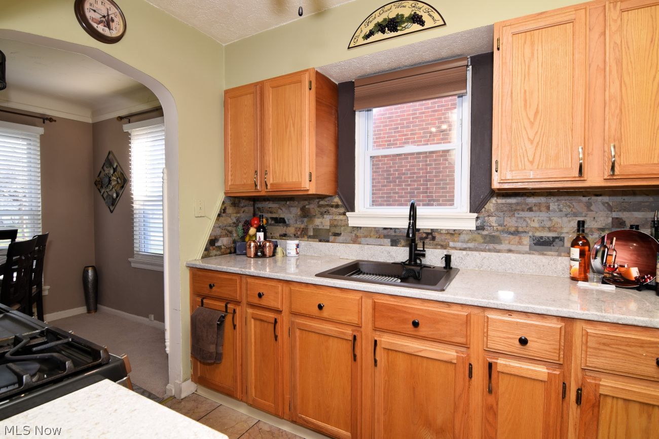 16208 Talford Avenue Cleveland OH 44128
