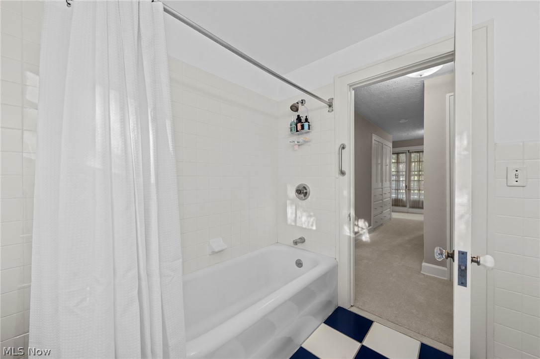 2219 Lamberton Road Cleveland Heights OH 44118