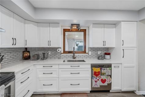 5520 Ralston Drive Parma OH 44129
