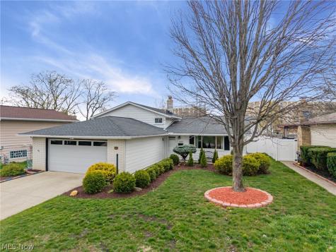 5520 Ralston Drive Parma OH 44129