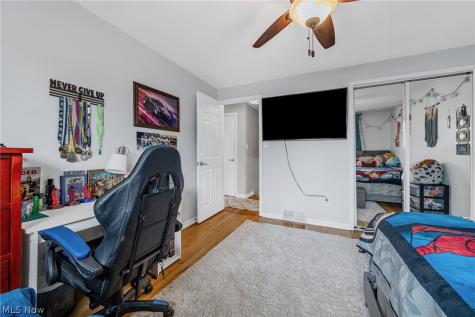 5520 Ralston Drive Parma OH 44129