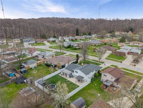 5520 Ralston Drive Parma OH 44129
