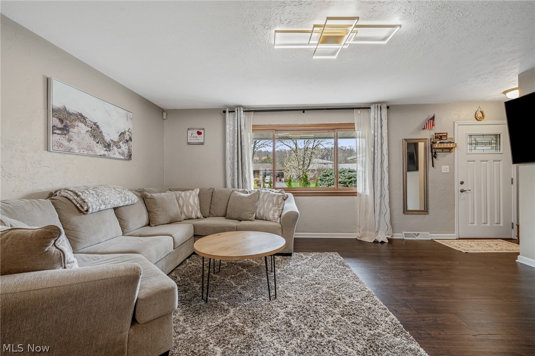 5520 Ralston Drive Parma OH 44129