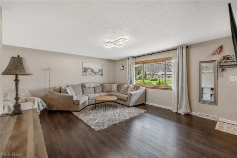 5520 Ralston Drive Parma OH 44129