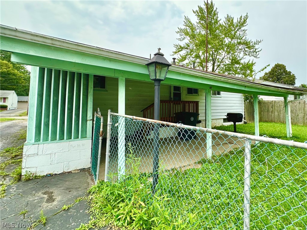 1185 Southern Boulevard NW Warren OH 44485