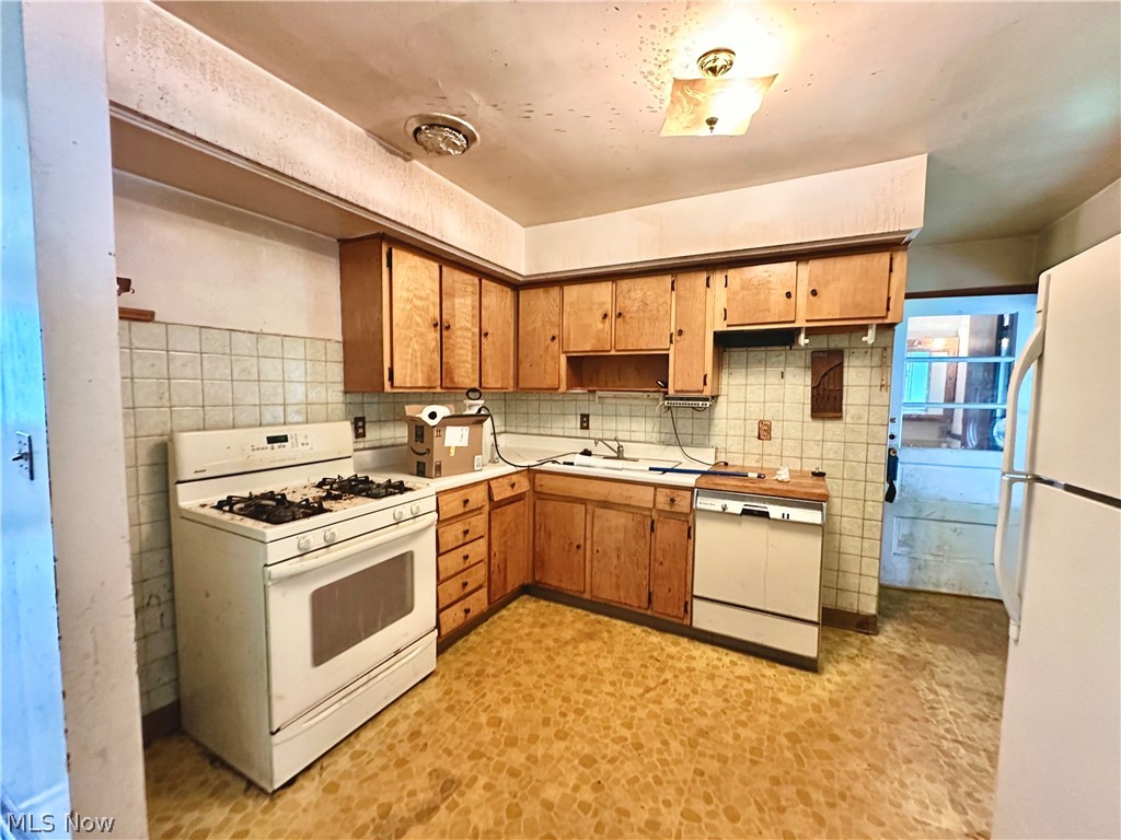 1185 Southern Boulevard NW Warren OH 44485