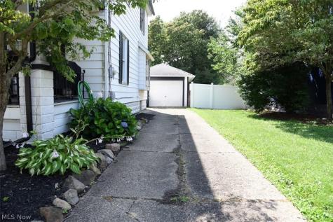 125 Mohican Avenue Orrville OH 44667