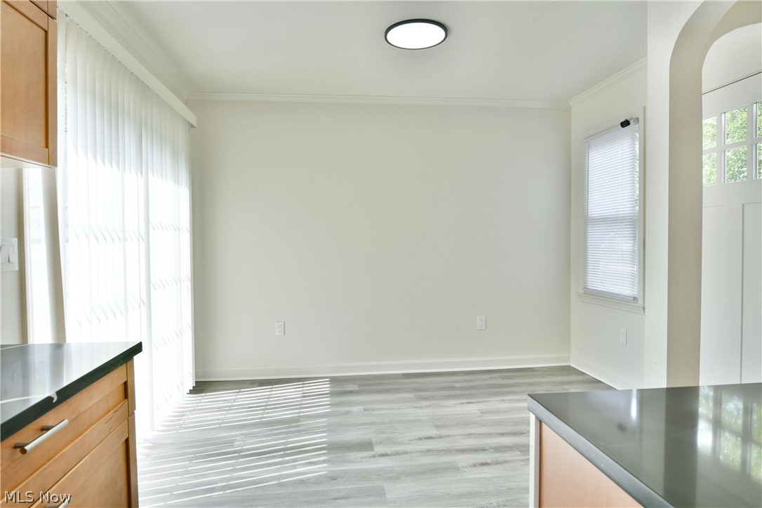 207 State Road NW Warren OH 44483
