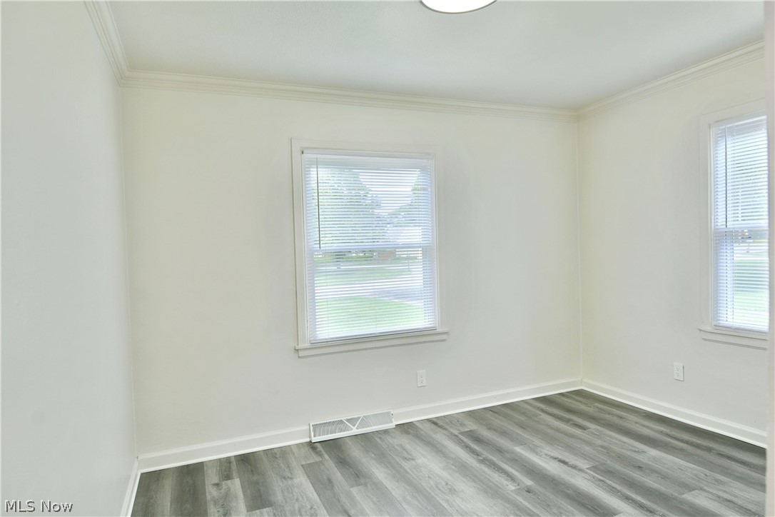 207 State Road NW Warren OH 44483