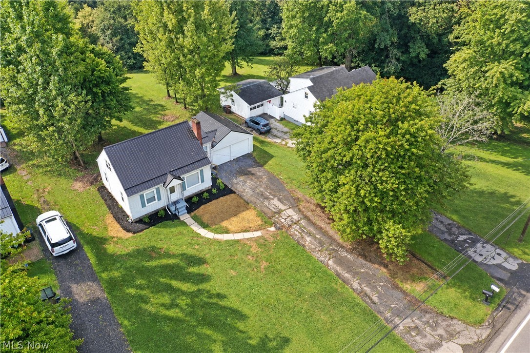 207 State Road NW Warren OH 44483