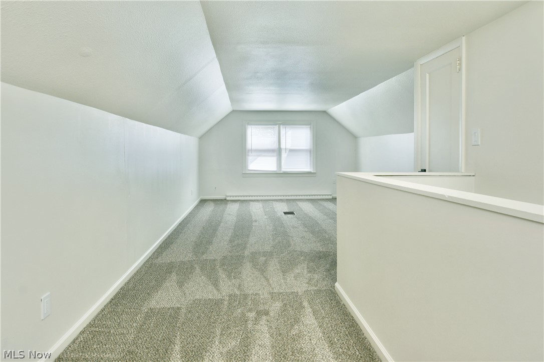 207 State Road NW Warren OH 44483